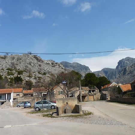Holiday Home Paklenica Starigrad Paklenica Eksteriør billede