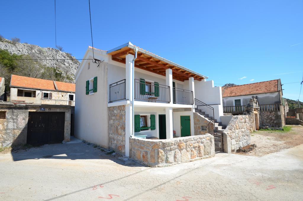 Holiday Home Paklenica Starigrad Paklenica Eksteriør billede