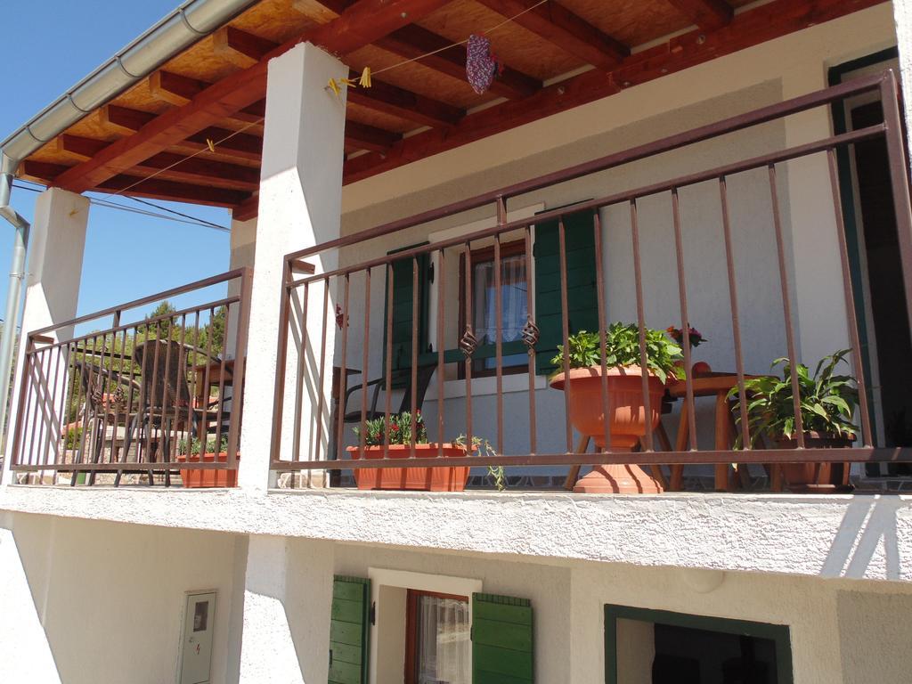 Holiday Home Paklenica Starigrad Paklenica Eksteriør billede