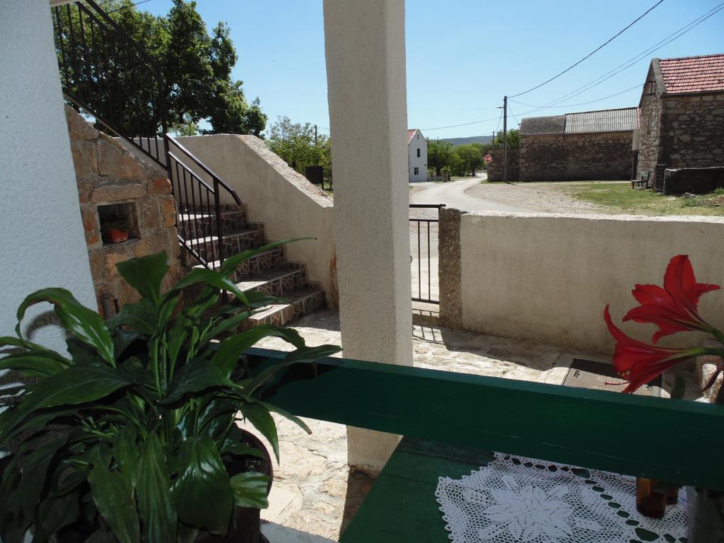 Holiday Home Paklenica Starigrad Paklenica Eksteriør billede