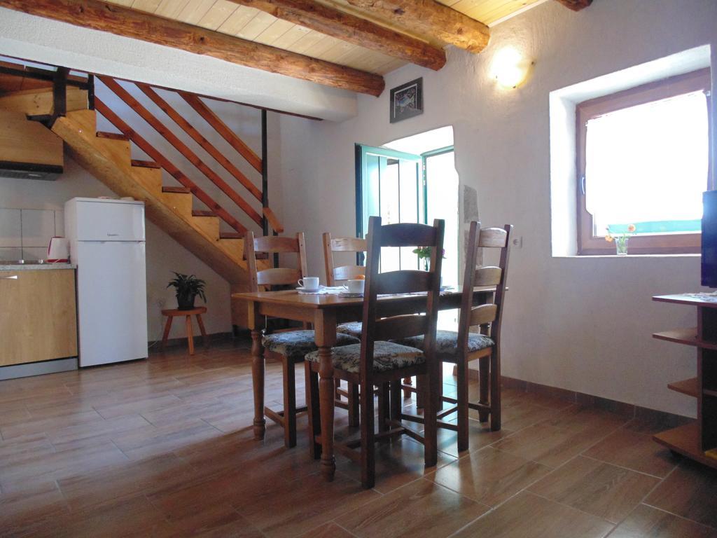 Holiday Home Paklenica Starigrad Paklenica Eksteriør billede