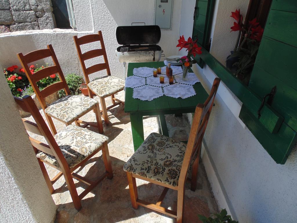 Holiday Home Paklenica Starigrad Paklenica Eksteriør billede